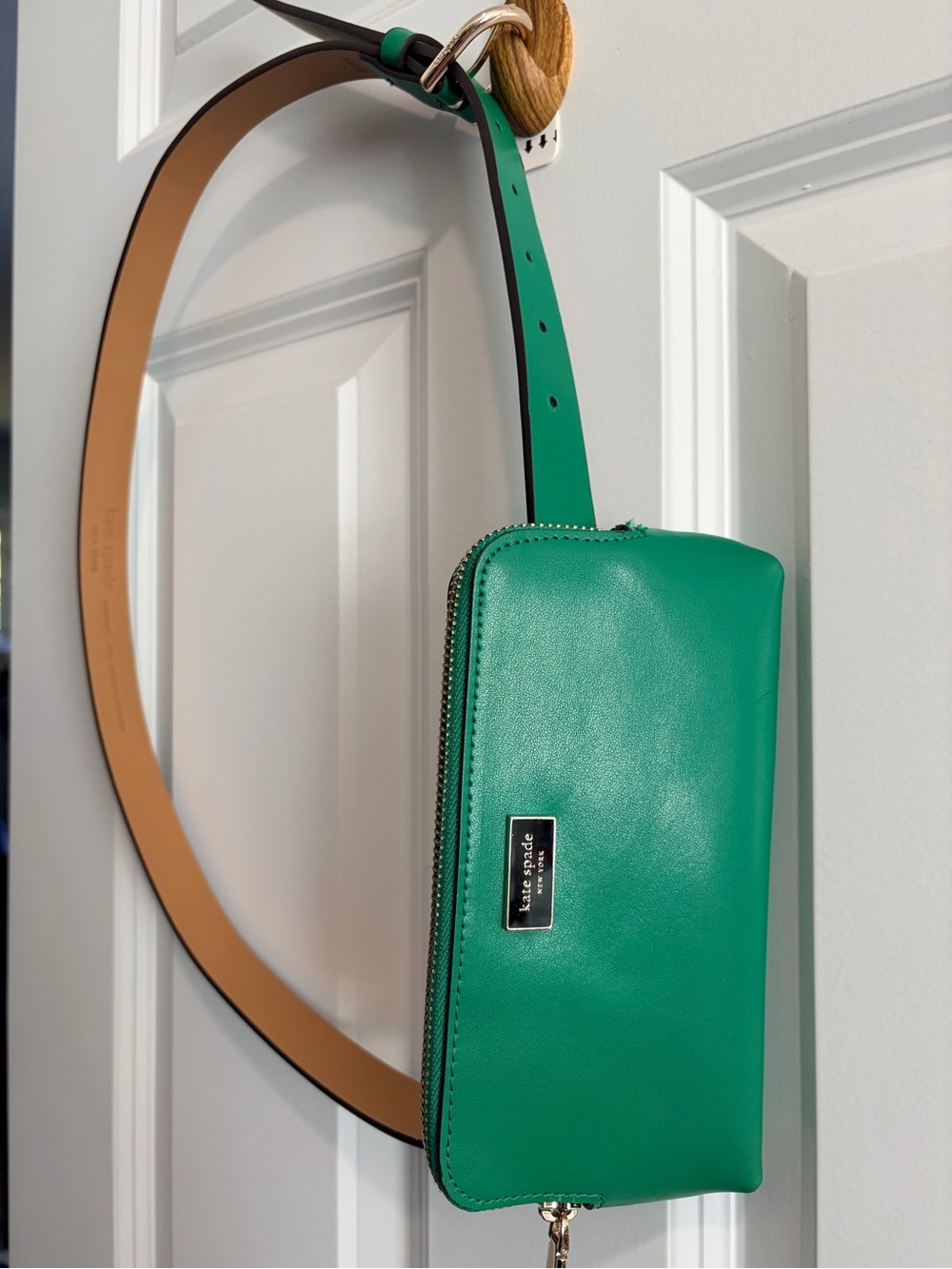 KATE SPADE Kelly Green Leather Crossbody or Hip Bag Adjustable Strap